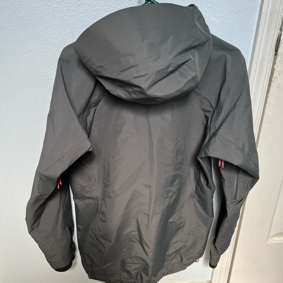 Patagonia super alpine goretex jacket - Picture 7 of 13